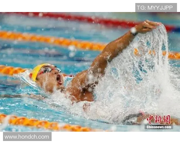 世界游泳冠军孙杨：从青涩少年到泳池传奇的奋斗历程